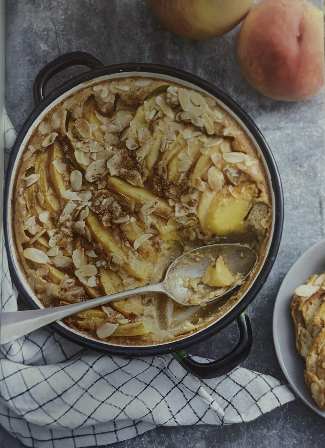 Clafoutis IG bas aux pêches et à la fleur d'oranger